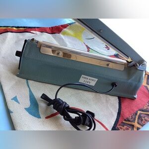 NWOT Impulse sealer  new never used
